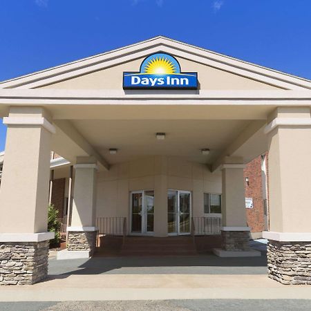Days Inn By Wyndham Bridgewater Conference Center Eksteriør billede